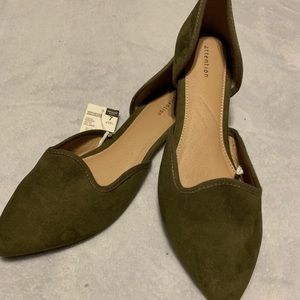 NWT Attention Olive Green Flats